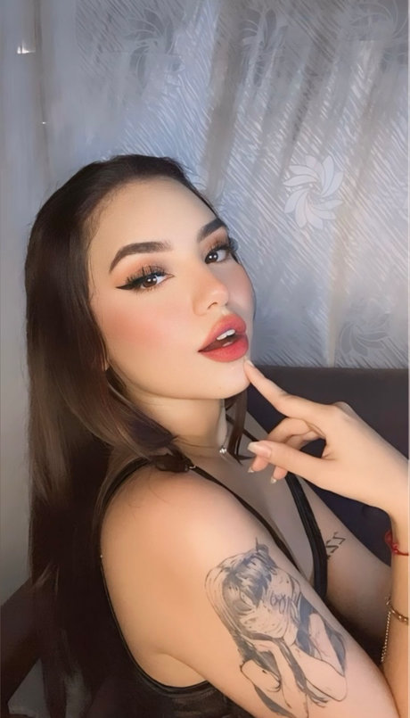 Foto di nudo di fuga di OnlyFans di Gabriela Anais