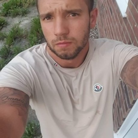 Foto di nudo di fuga di OnlyFans di Ad