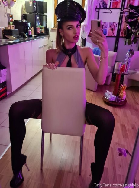Foto di nudo di fuga di OnlyFans di Angelvip