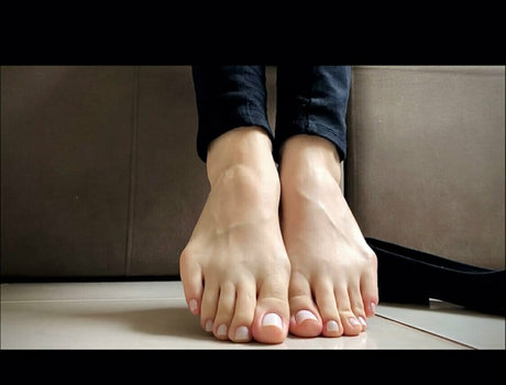 Foto di nudo di fuga di OnlyFans di Lizziefeet