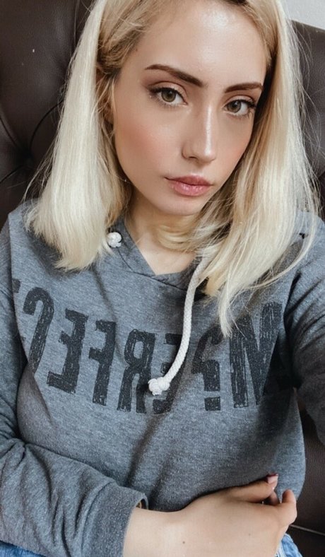 Foto di nudo di fuga di OnlyFans di Athena Cosplay