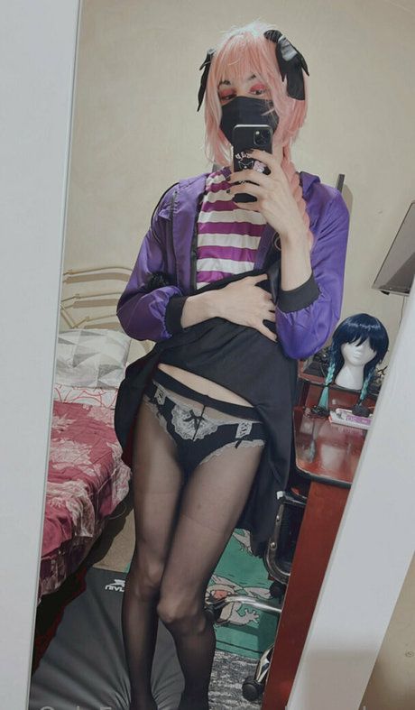 Foto di nudo di fuga di OnlyFans di Femboyalma
