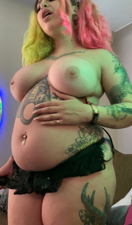 Foto di nudo di fuga di OnlyFans di Reiinapop