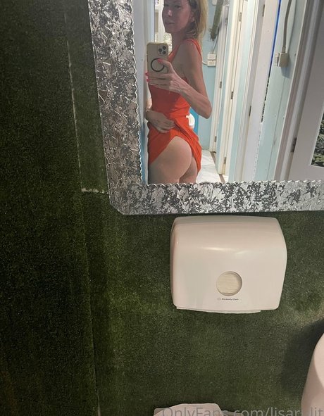 Foto di nudo di fuga di OnlyFans di Lisa Rulit