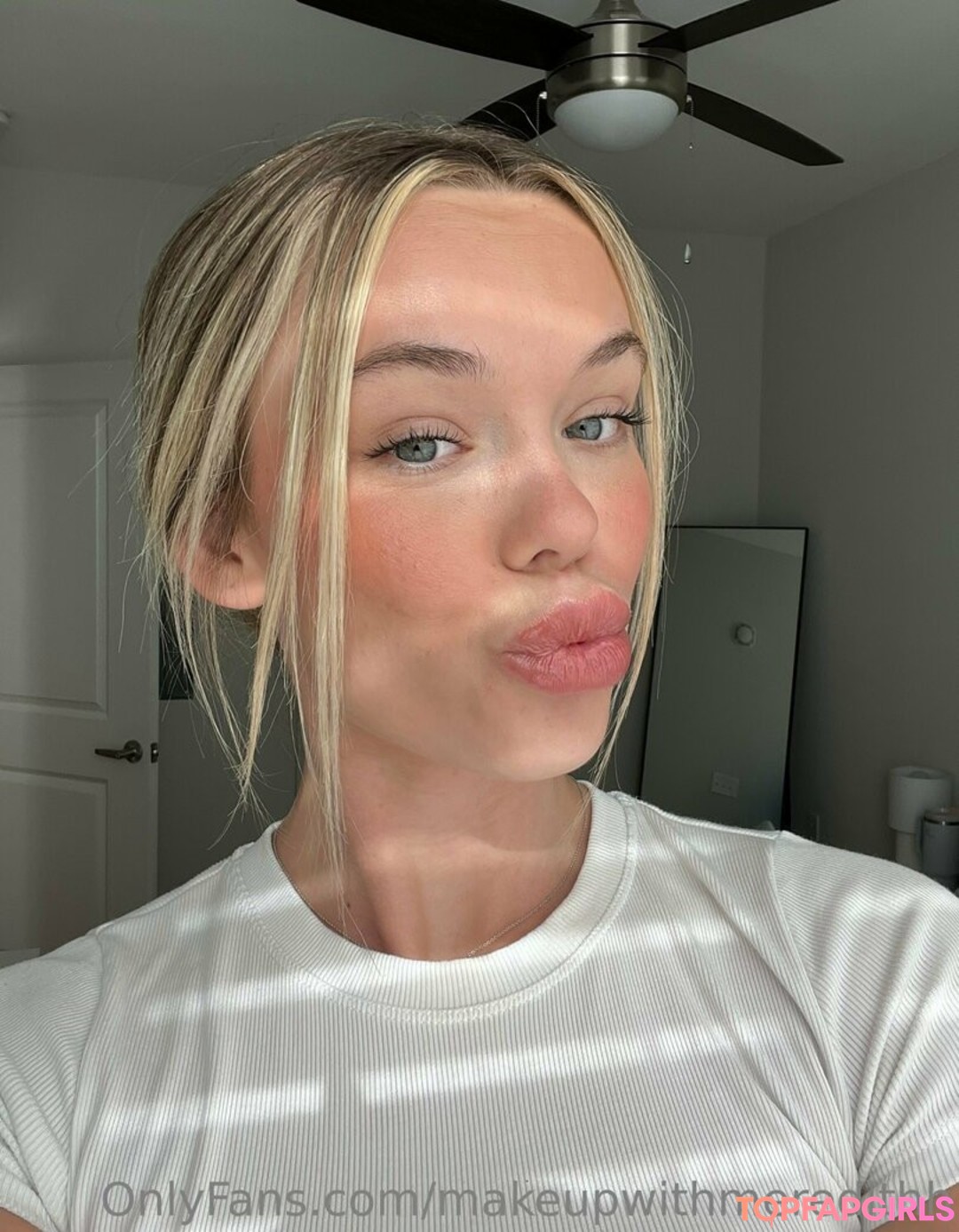 Foto di nudo di fuga di OnlyFans di Makeupwithmeredithh #26 Foto di nudo di fuga di OnlyFans di Makeupwithmeredithh #26