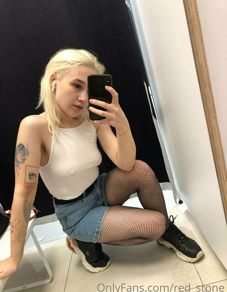 Foto di nudo di fuga di OnlyFans di Evaskyangel