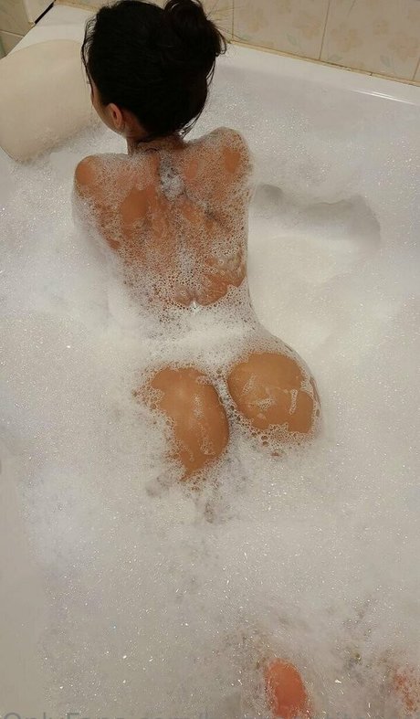 Foto di nudo di fuga di OnlyFans di Buonapetiteassian
