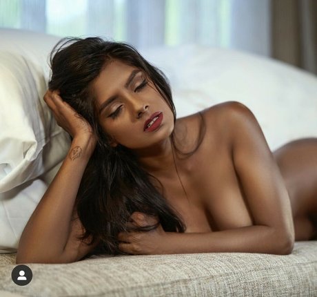 Foto di nudo di fuga di OnlyFans di Vanita95