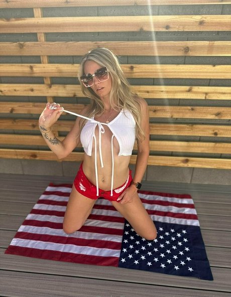 Foto di nudo di fuga di OnlyFans di Ezrapaige