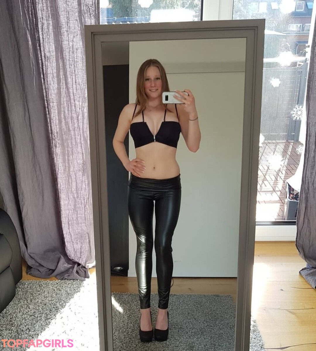 Foto di nudo di fuga di OnlyFans di Jojo Kiss #28 Foto di nudo di fuga di OnlyFans di Jojo Kiss #28