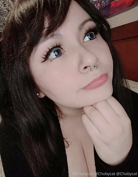 Foto di nudo di fuga di OnlyFans di Chobycat