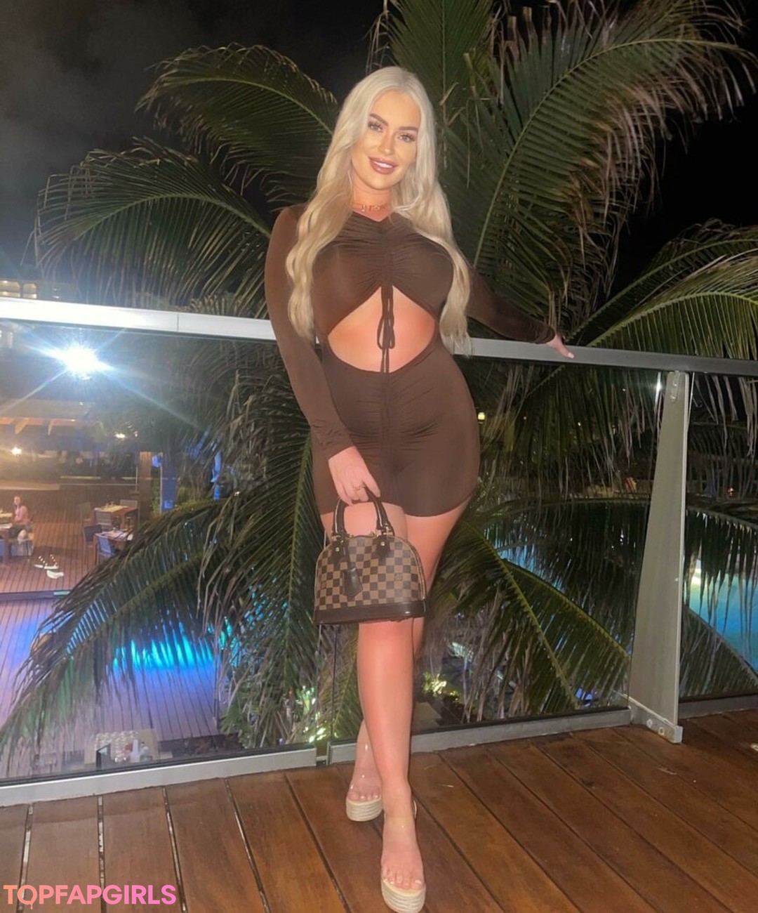 Foto di nudo di fuga di OnlyFans di Viplaurenxx #196 Foto di nudo di fuga di OnlyFans di Viplaurenxx #196