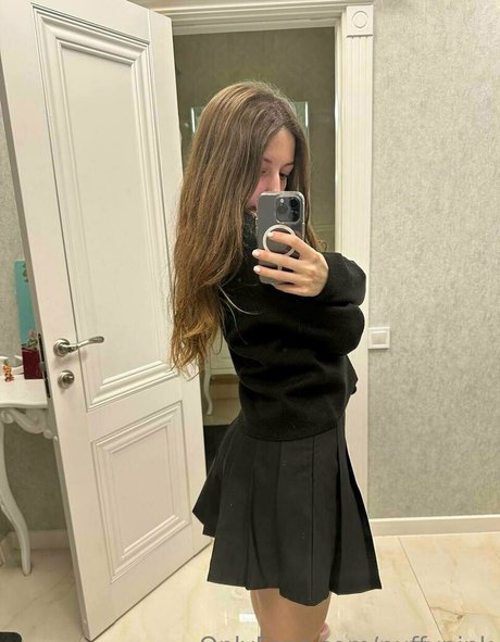 Foto di nudo di fuga di OnlyFans di Pollyylolly