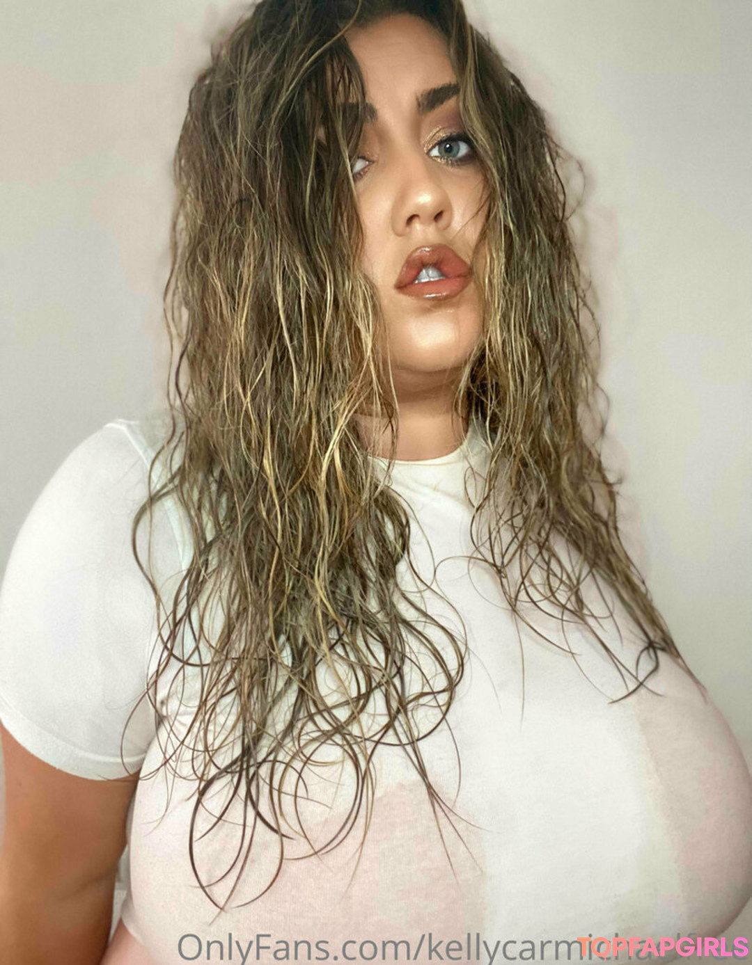 Foto di nudo di fuga di OnlyFans di Kellycarmichaelfree #47 Foto di nudo di fuga di OnlyFans di Kellycarmichaelfree #47