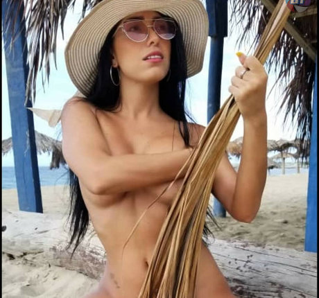 Foto di nudo di fuga di OnlyFans di Scarleth Team