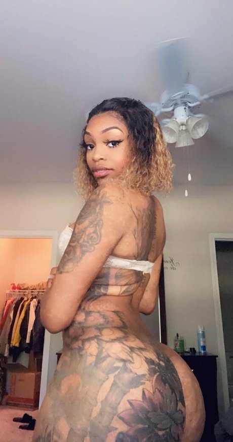 Foto di nudo di fuga di OnlyFans di Perfectprices