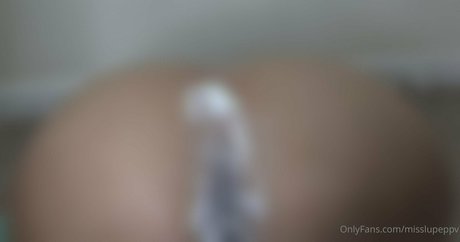 Foto di nudo di fuga di OnlyFans di Misslupeppv