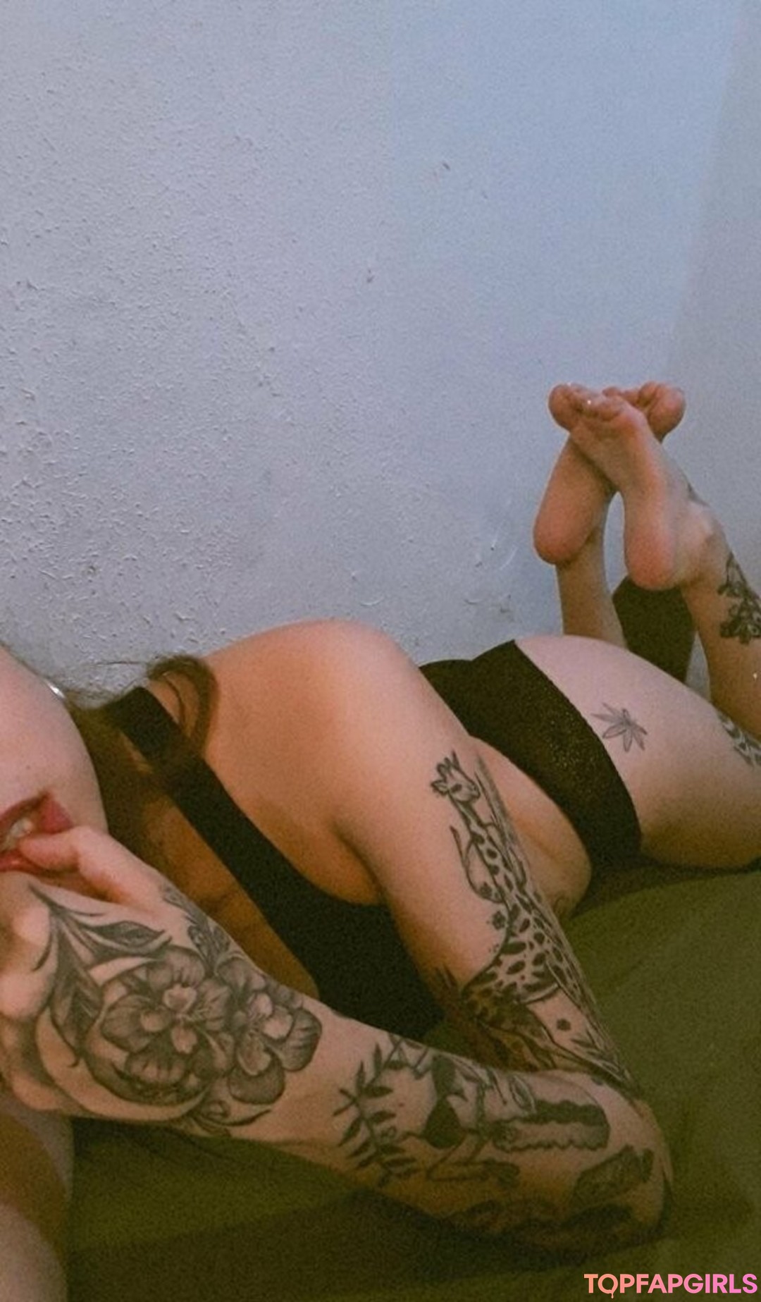 Foto di nudo di fuga di OnlyFans di Alinekimfree #45 Foto di nudo di fuga di OnlyFans di Alinekimfree #45