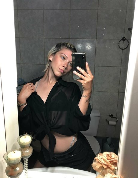 Foto di nudo di fuga di OnlyFans di Lolaylen