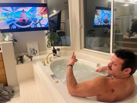 Foto di nudo di fuga di OnlyFans di Brian