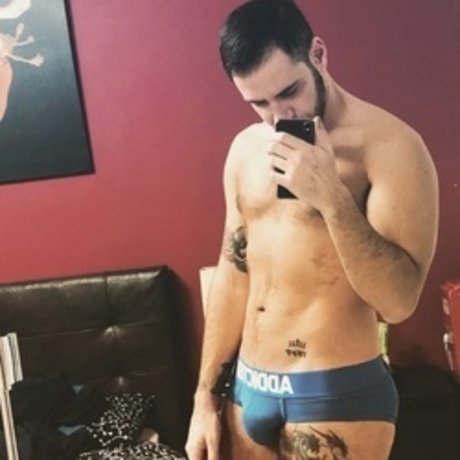 Foto di nudo di fuga di OnlyFans di Leon2102