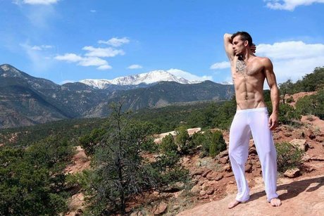 Foto di nudo di fuga di OnlyFans di Jimmie Slater