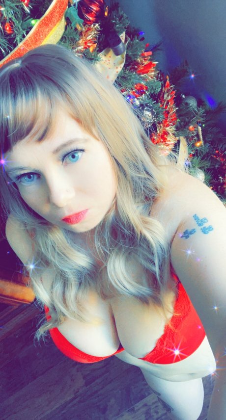 Foto di nudo di fuga di OnlyFans di Jensa Bunni