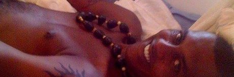 Foto di nudo di fuga di OnlyFans di Negro Gato
