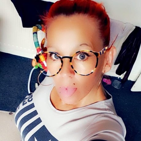 Foto di nudo di fuga di OnlyFans di Karen Macgregor