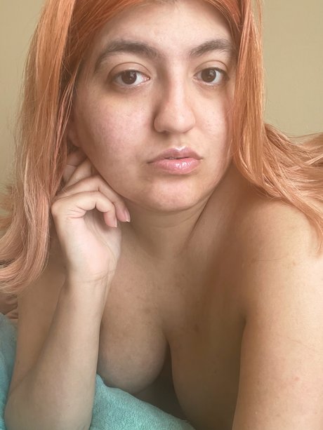 Foto di nudo di fuga di OnlyFans di Ana