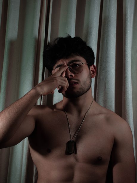 Foto di nudo di fuga di OnlyFans di Andres Felipe Riano Malagon