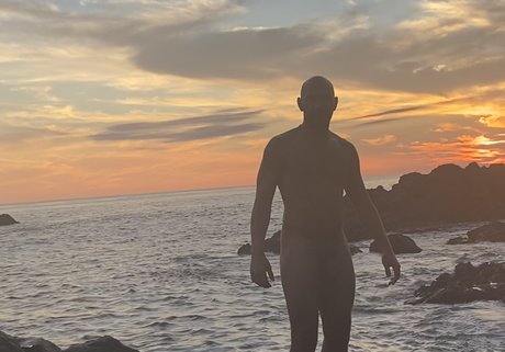 Foto di nudo di fuga di OnlyFans di Victor