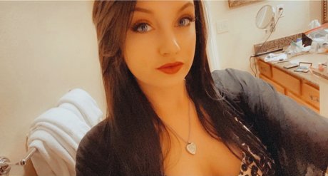 Foto di nudo di fuga di OnlyFans di Nicole