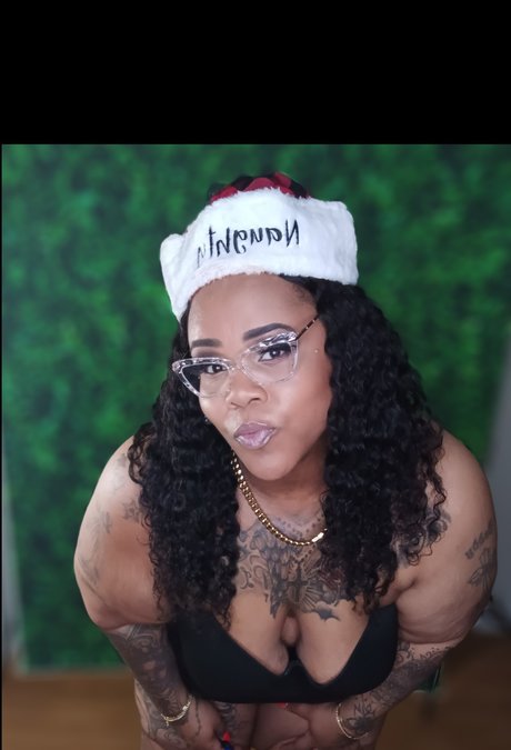 Foto di nudo di fuga di OnlyFans di Tatted Diamond