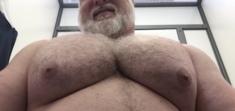 Foto di nudo di fuga di OnlyFans di Pecdad