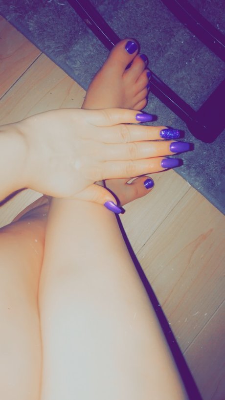 Foto di nudo di fuga di OnlyFans di Izzy