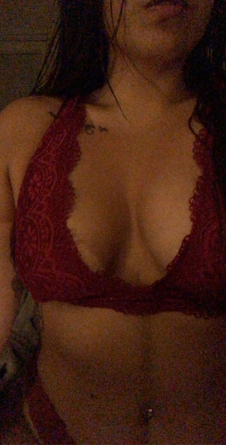 Foto di nudo di fuga di OnlyFans di Phoenix Fire