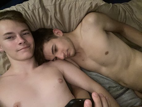 Foto di nudo di fuga di OnlyFans di Lukeevan