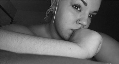 Foto di nudo di fuga di OnlyFans di Sarah