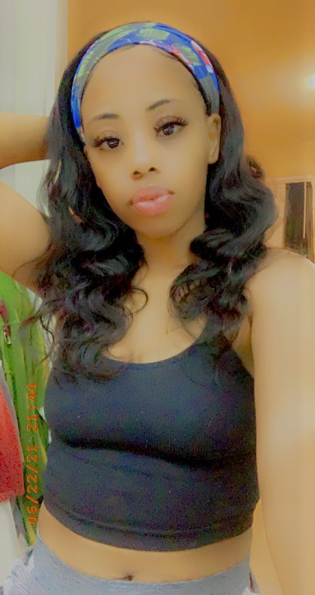 Foto di nudo di fuga di OnlyFans di Teneshia Hayes