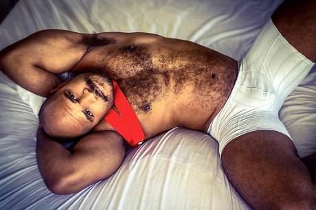 Foto di nudo di fuga di OnlyFans di Mredir