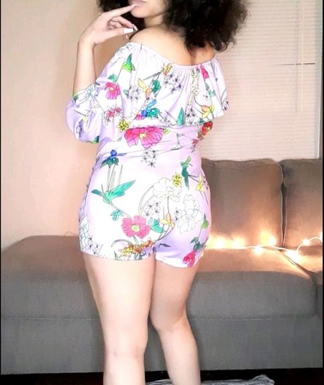 Sweet  Pussy Jasmine