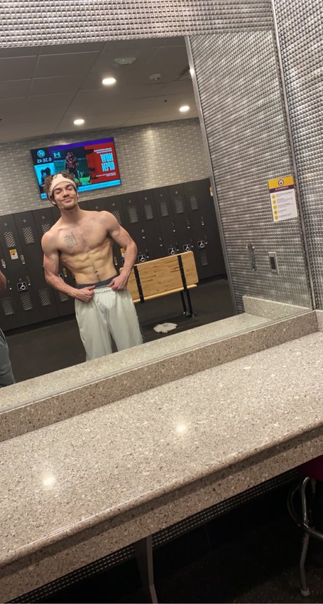 Foto di nudo di fuga di OnlyFans di Brayden Puckett