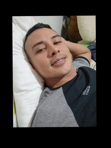 Foto di nudo di fuga di OnlyFans di Martinezbry