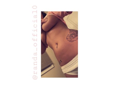 Foto di nudo di fuga di OnlyFans di Bratty Girly