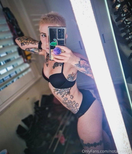 Foto di nudo di fuga di OnlyFans di Notaprodigy