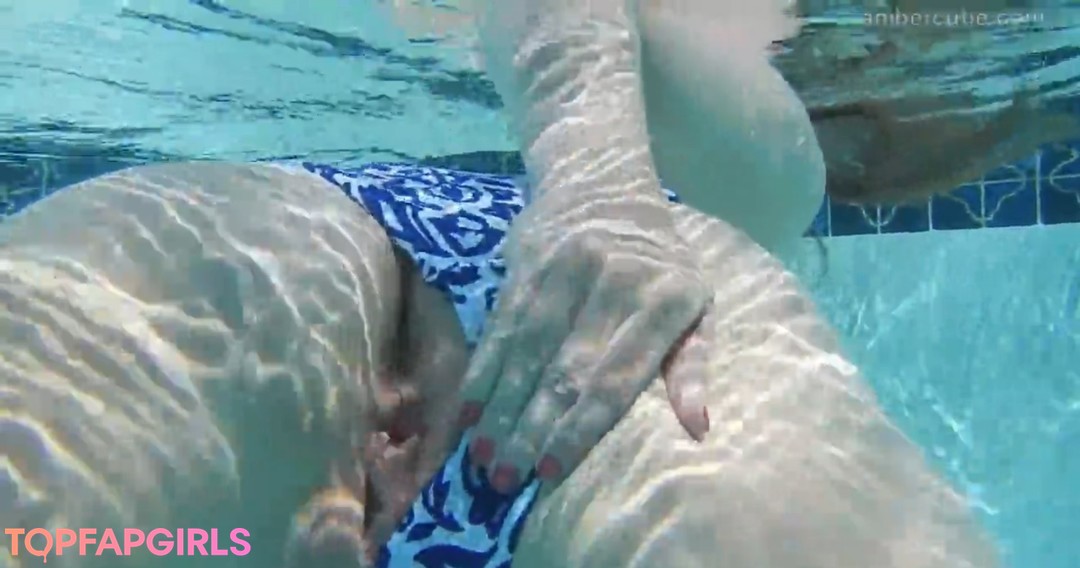 Foto di nudo di fuga di OnlyFans di Ambercutie #1019