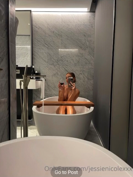 Jessie Nicole _jessie_nicole