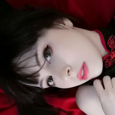 Foto di nudo di fuga di OnlyFans di Loligaia