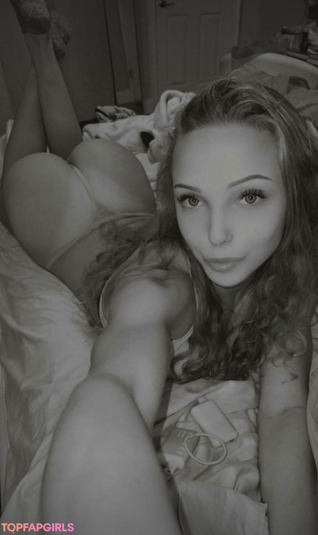 Foto di nudo di fuga di OnlyFans di Evie And Ellie Erikson #30 Foto di nudo di fuga di OnlyFans di Evie And Ellie Erikson #30